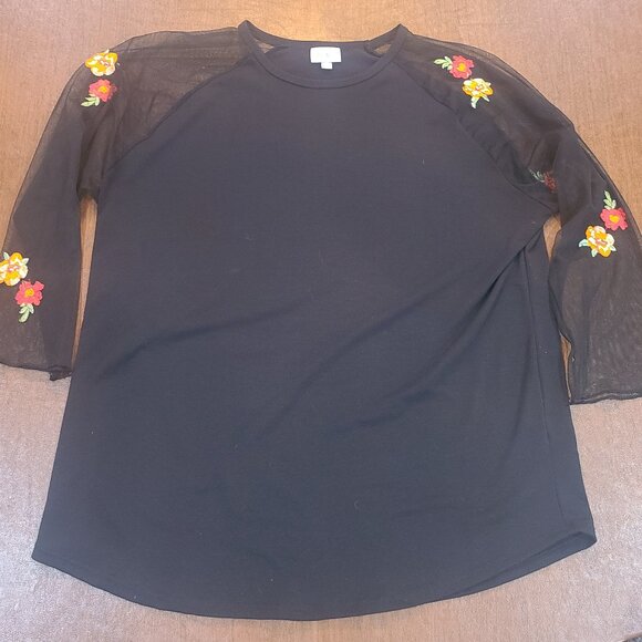 LuLaRoe XL Sheer Sleeve Randy Red Black Embroidered Flowers Floral - Picture 1 of 4